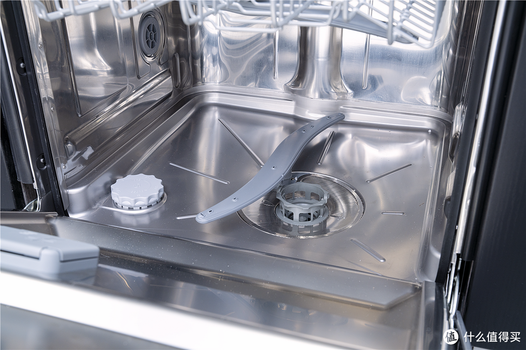 安装洗碗机，你选择砸地硬刚，还是完美嵌入？