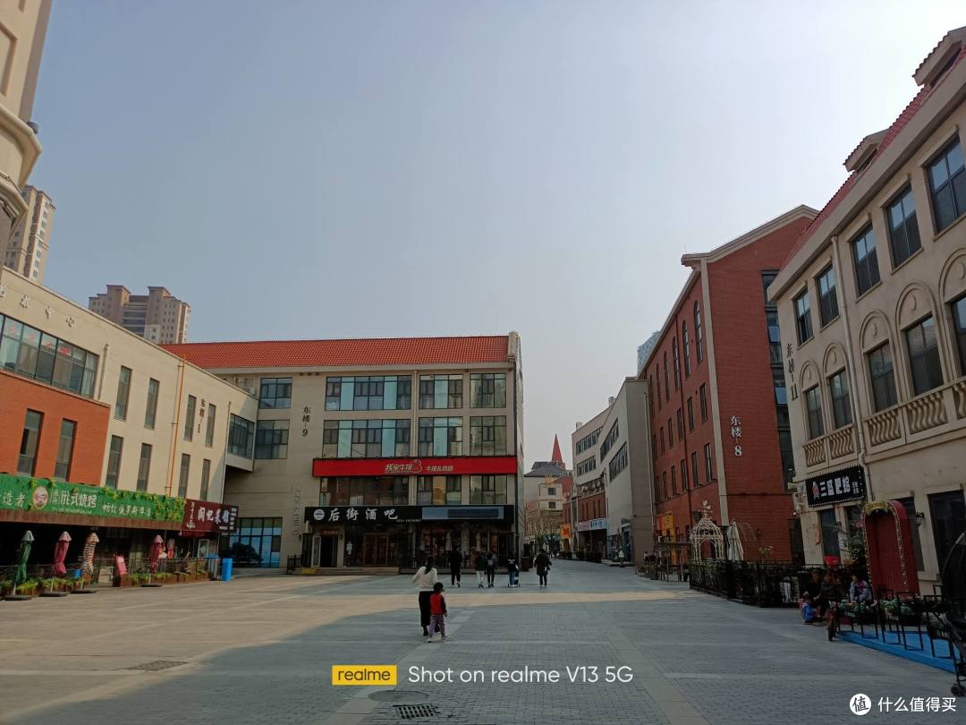 realme真我V13体验篇:多方位评析,5G长续航是一大卖点