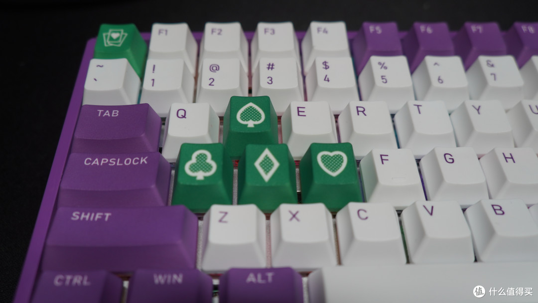 致敬小丑?低调内敛但强大的铝厂IQUNIX Joker RGB多模机械键盘