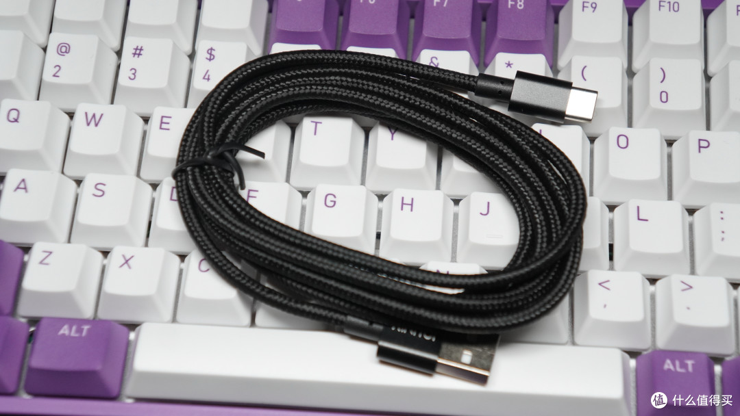 致敬小丑?低调内敛但强大的铝厂IQUNIX Joker RGB多模机械键盘