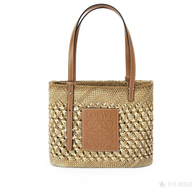 草编包大佬LOEWE又来抢钱了,西瓜、菠萝包有点上头!