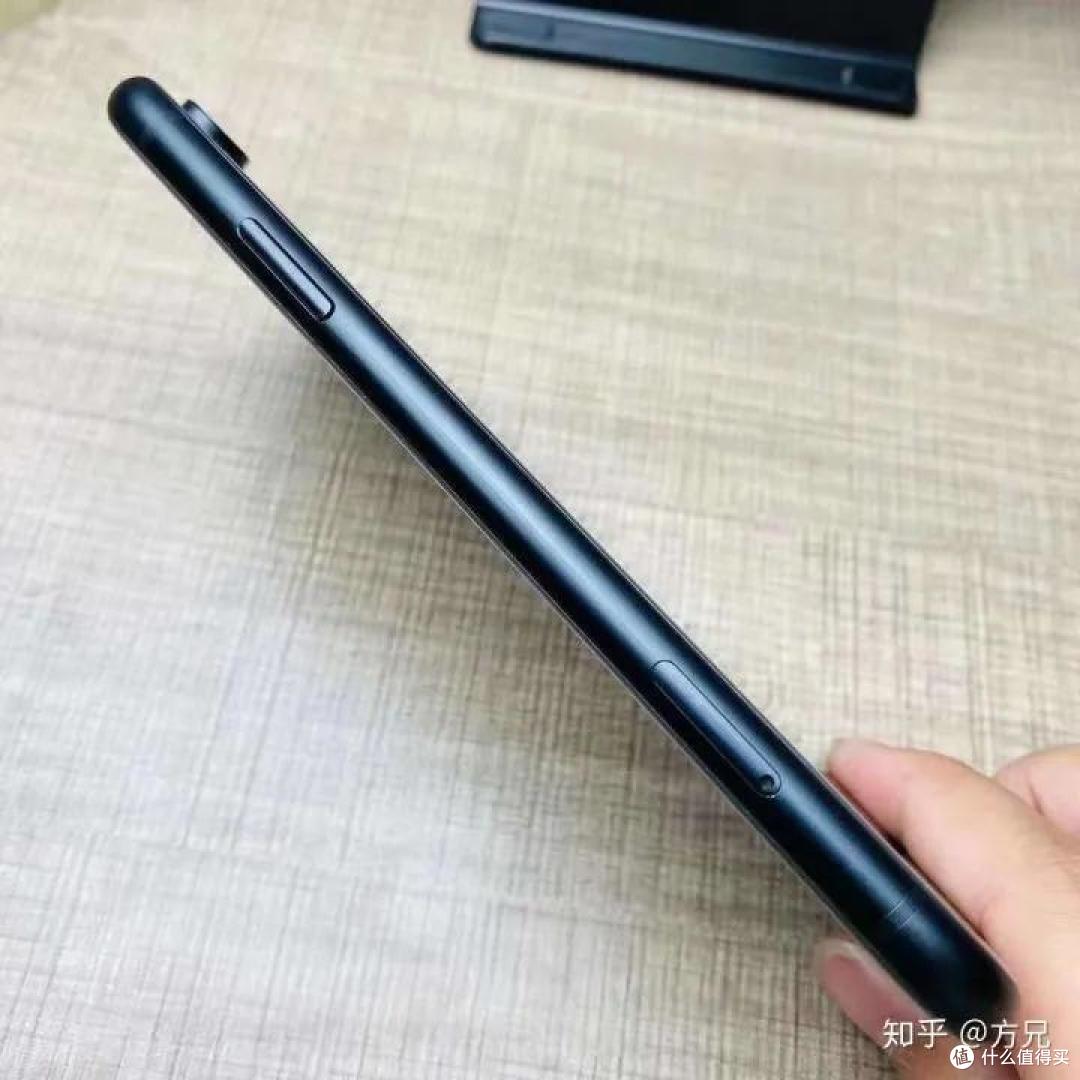 2021年了,苹果手机xr还值得入手么,用起来怎么样