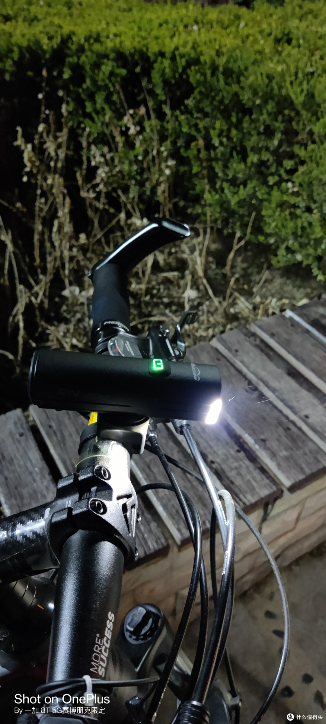 夜骑有我安全无忧迈极炫RN1200车灯评测