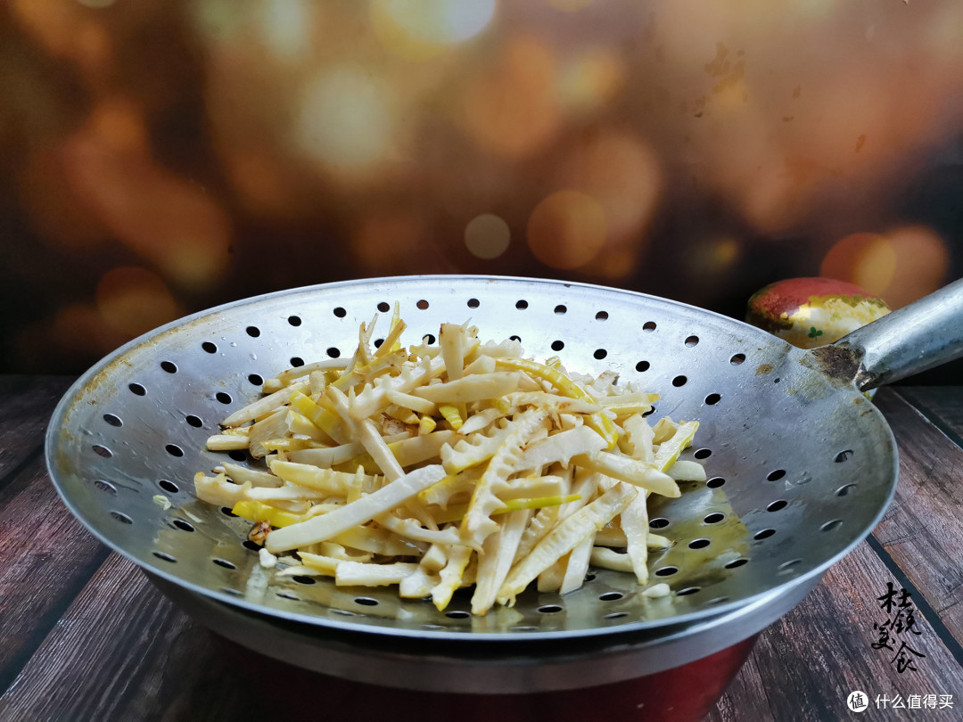 油焖春笋虽美味但竹笋是“发物”,重要1步可不能省,健康还美味