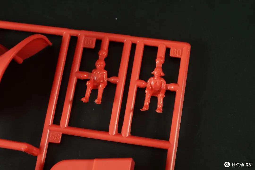 红色彗星回忆录——被模型化的反派队长机