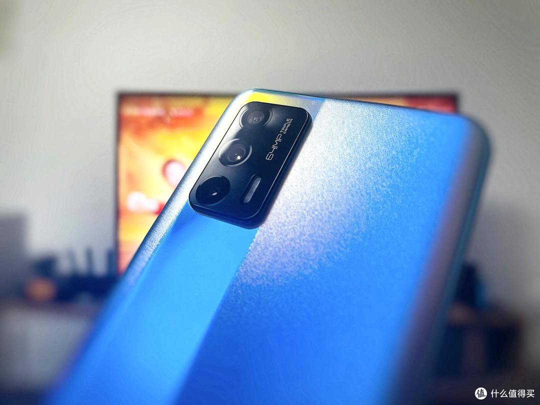 彼有焊门员,此有射门员——realme 真我GT Neo 5G手机全体验