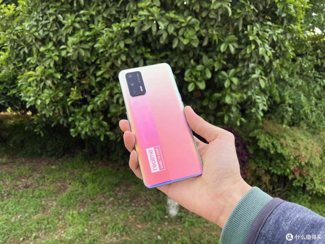 彼有焊门员,此有射门员——realme 真我GT Neo 5G手机全体验