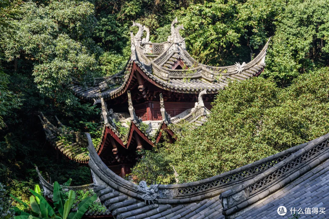 杭州终极拜佛攻略|走这条路,一天解锁灵隐法喜7大宝藏寺庙!