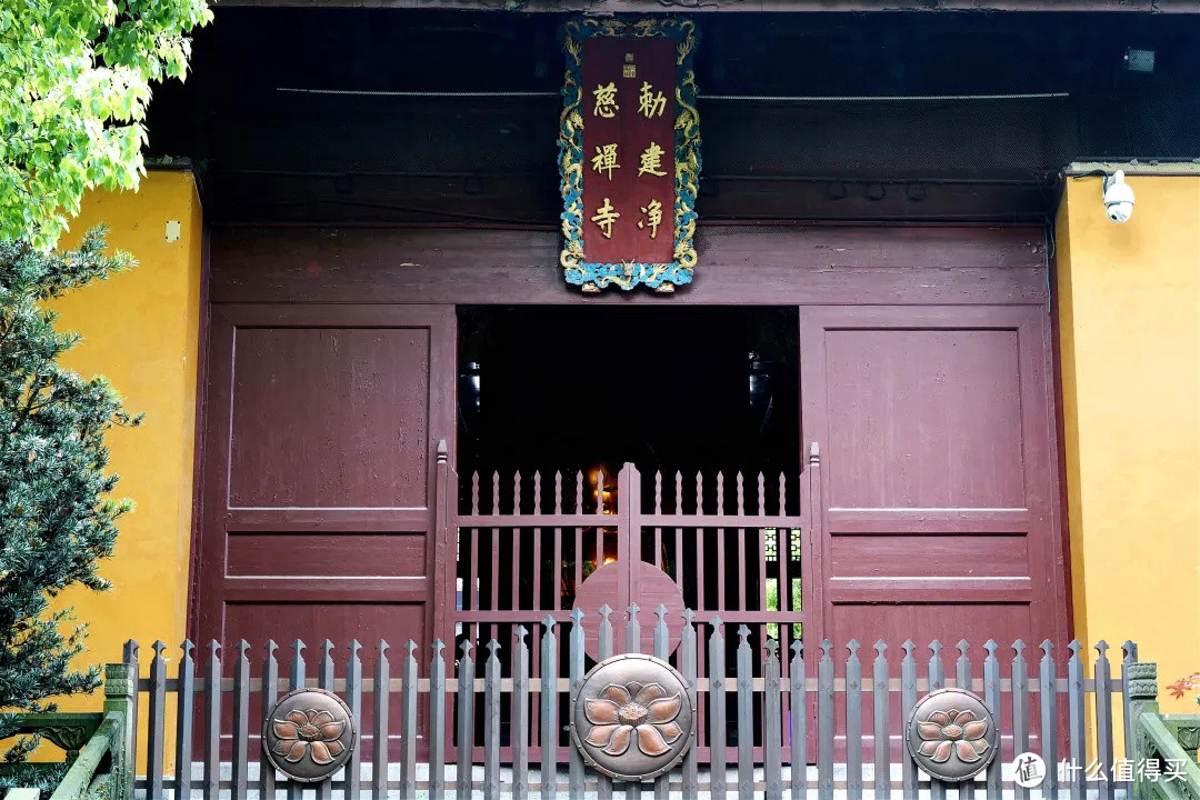杭州终极拜佛攻略|走这条路,一天解锁灵隐法喜7大宝藏寺庙!