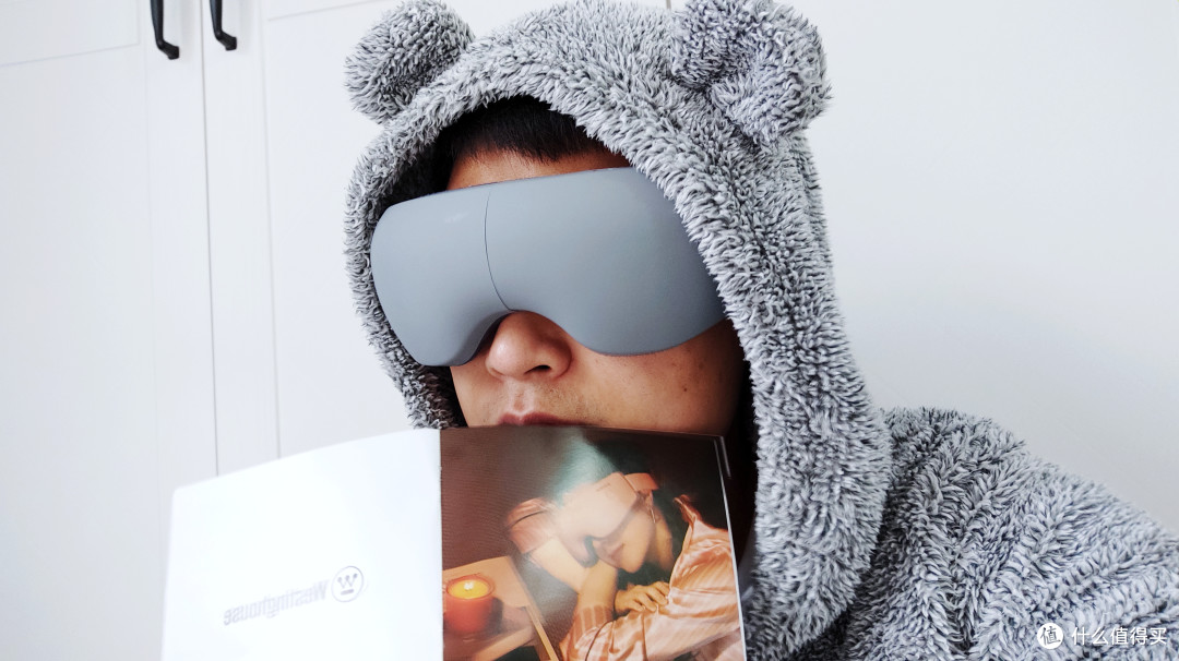 楼主这高于平均海拔的鼻梁骨都不会感到压鼻，完美贴合鼻梁!