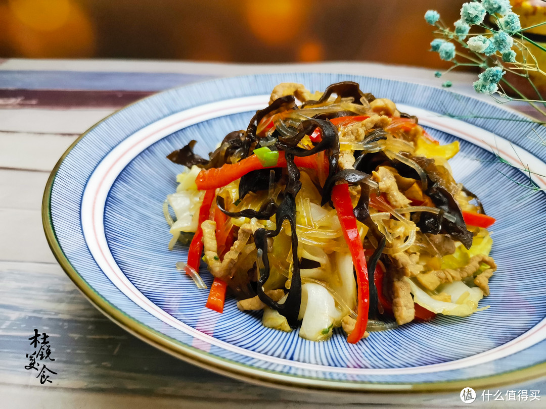 超市不到1块钱的食材，却是“胃保护剂”，搭配粉条炒肉特好吃