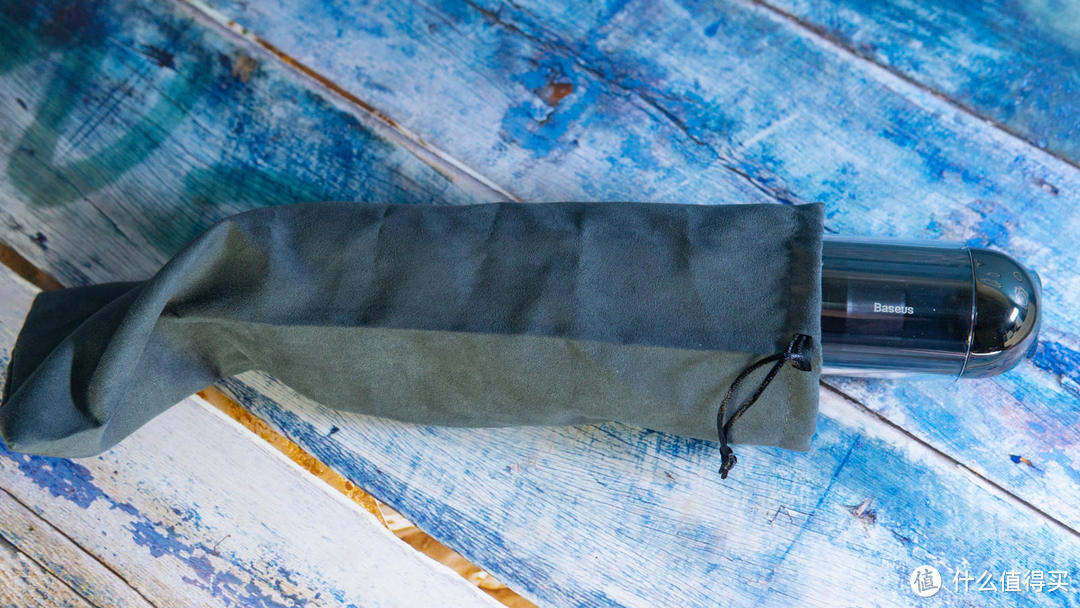 超强吸力,能吸能吹还带灯:倍思A3 车载吸尘器 使用体验