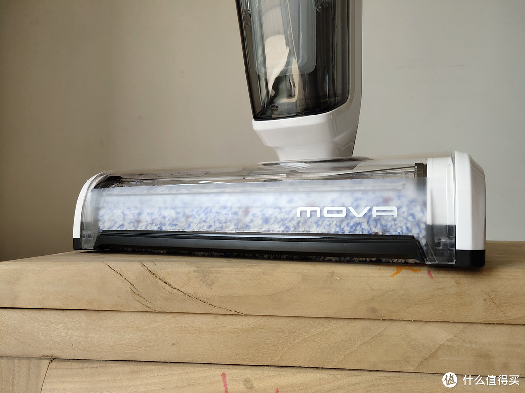 湿垃圾、黏腻污渍用吸尘器和电拖把搞不定？试试这款MOVA无线自清洁洗地机 Rolla5！