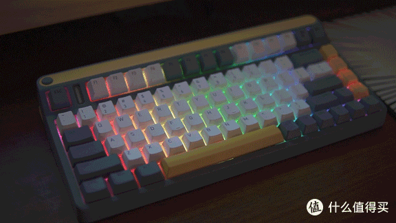 集颜值/三模/RGB/热拔插/双平台于一体，IQUNIX A80探索机使用分享