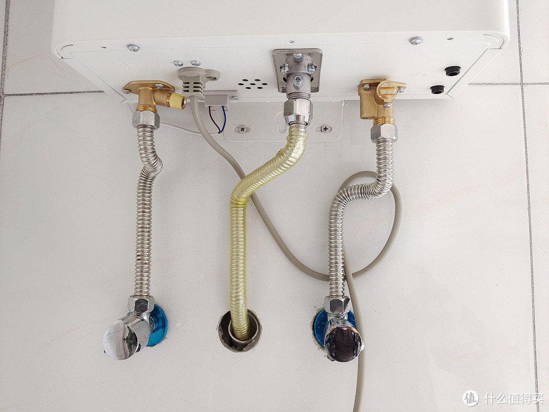 0冷水兼备外置CO报警,这款佳尼特热水器让近万产品望尘莫及