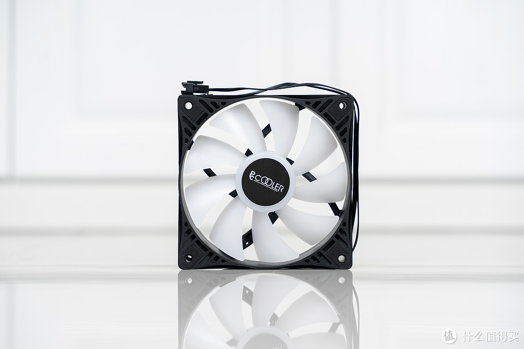 R9 5950X的屠龙神器——超频3巨浪360水冷开箱