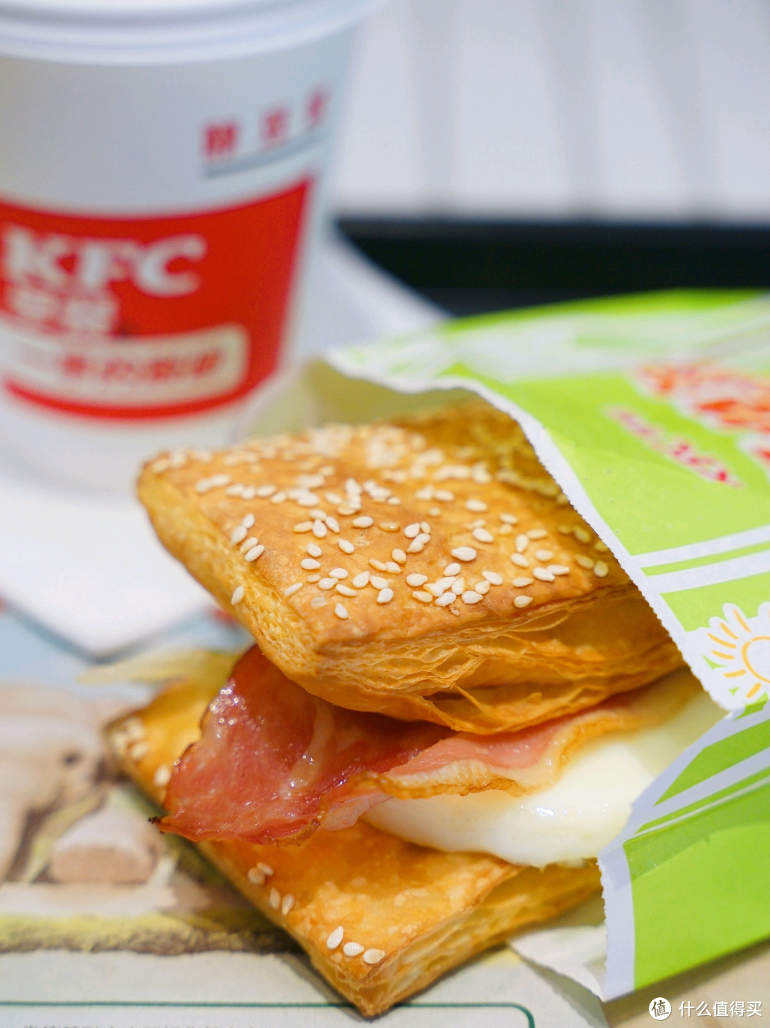 KFC久违的法风烧饼 豆浆 早餐套餐最低仅需5元
