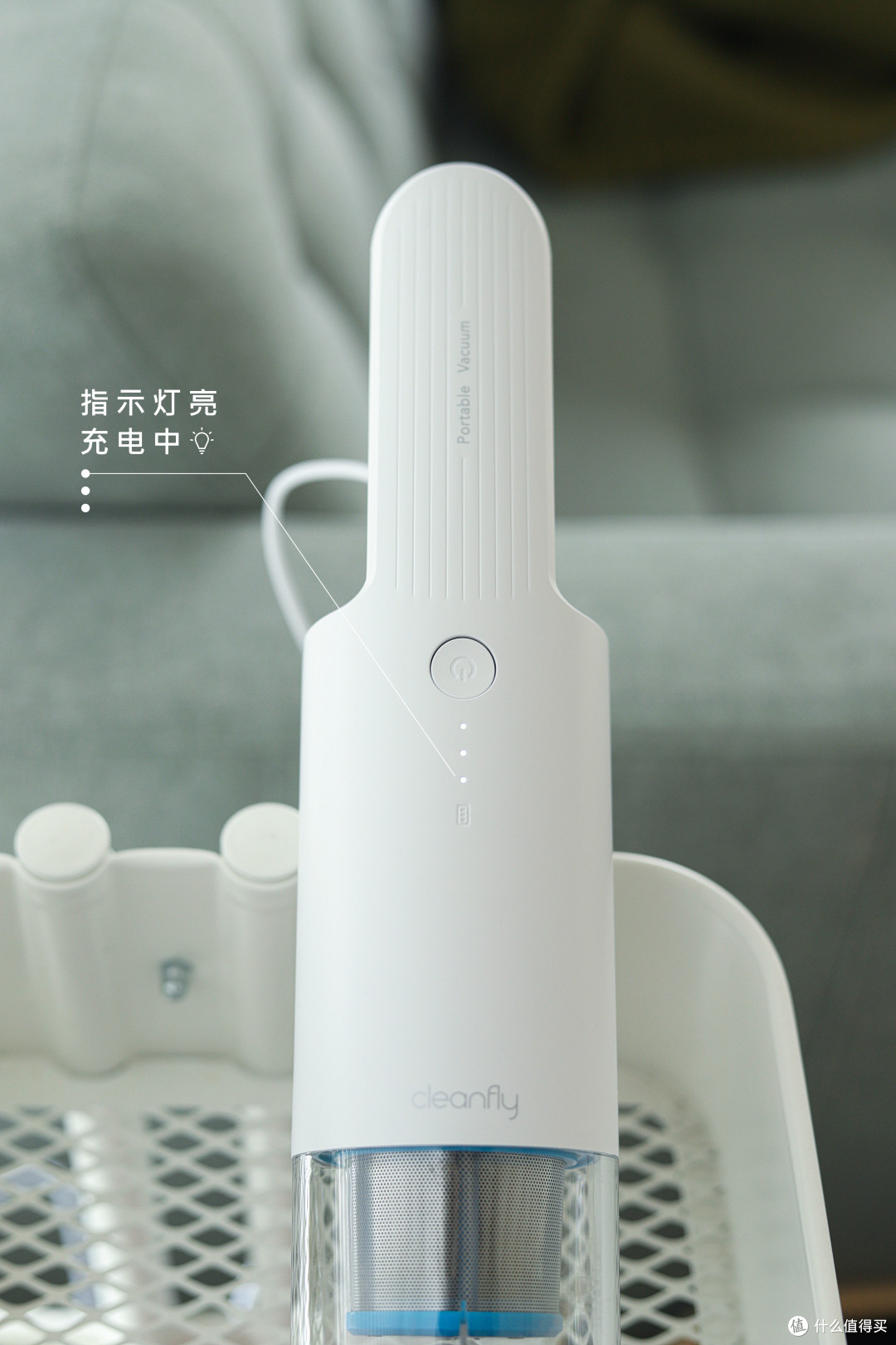 充电温馨提示灯,三灯常亮即为充满状态
