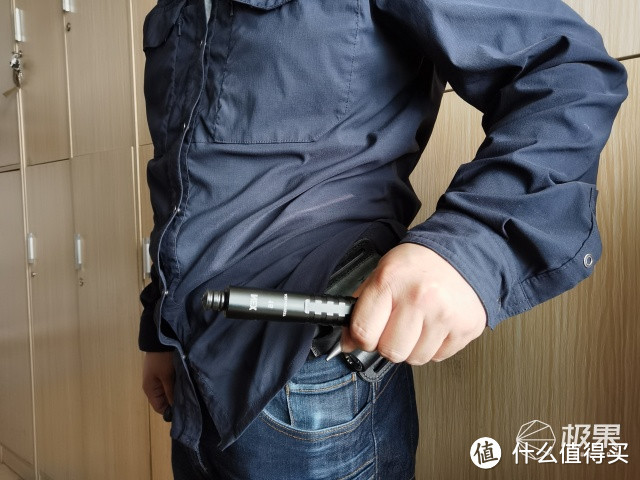 纳丽德(NEXTORCH)-V40 EDC装备收纳套使用体验