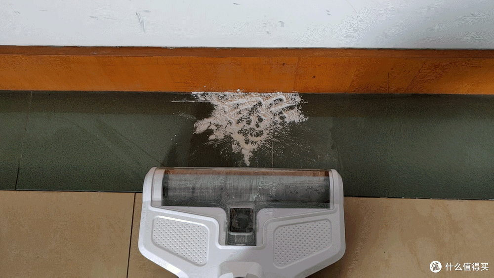 湿垃圾、黏腻污渍用吸尘器和电拖把搞不定?试试这款MOVA无线自清洁洗地机 Rolla5!
