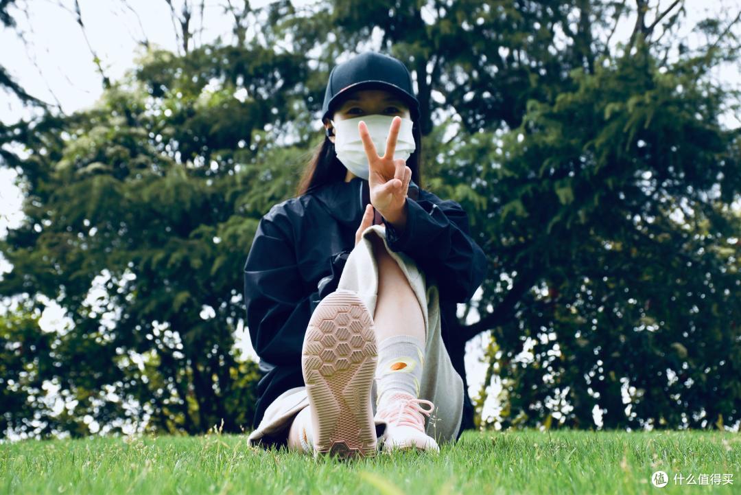 夏季展示完美身材，现在就要行动，你需要这款咕咚5K跑鞋
