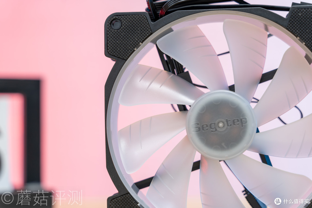 外观做工精致,散热效能给力、鑫谷(Segotep)冰封280水冷CPU散热器 评测