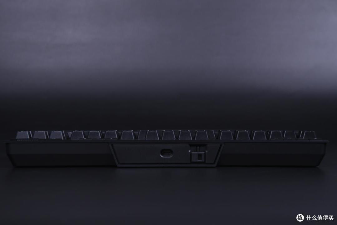 海盗船K70 RGB TKL键盘开启船新电竞篇章