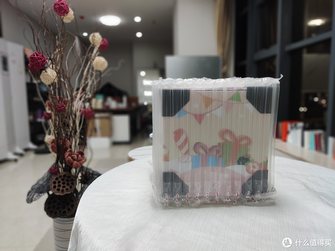 不会翻车的生日礼物:罗小黑生日蛋糕音乐盒评测