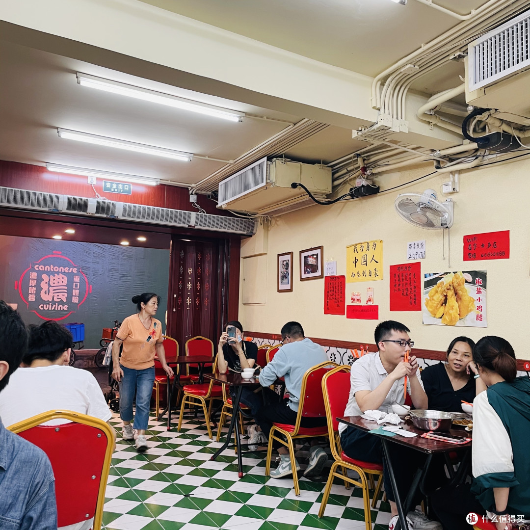 网红本地大排档，是怀旧的地道味道