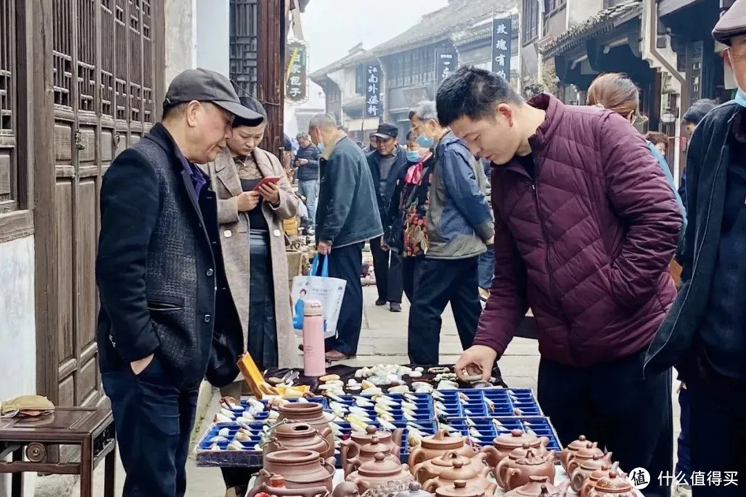 金庸没写出它万分之一的好吃！本地人反手向你丢了一份逛吃清单