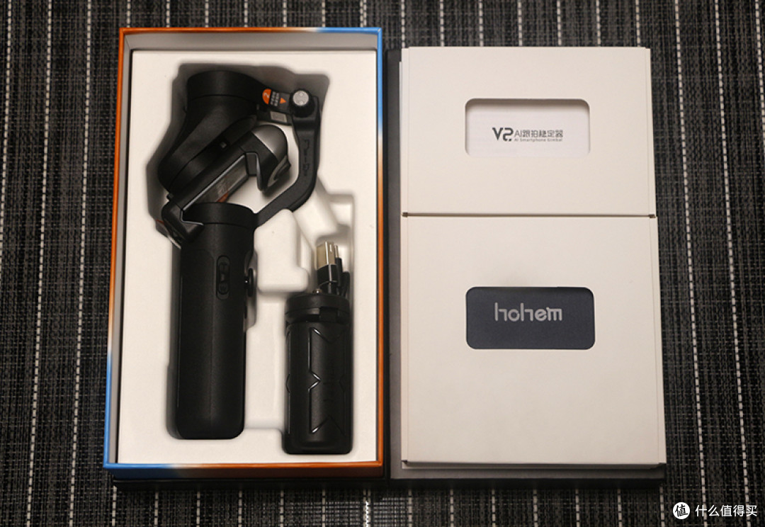 除了DJI还有可选项!浩瀚卓越V2 AI跟拍稳定器使用评测