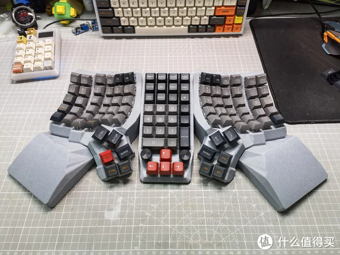 蹭一波Dactyl Manuform的热度