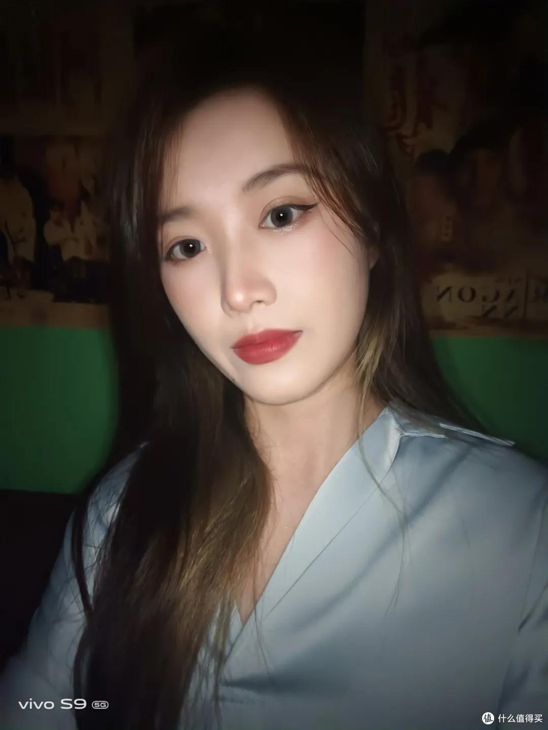 超火的极夜自拍神器，真能拍出最美自拍吗？