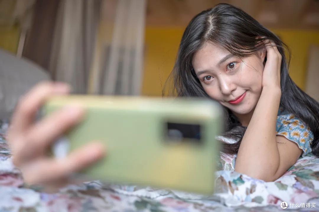 出现了!最具性价比的千元机?realme Q3手机测评
