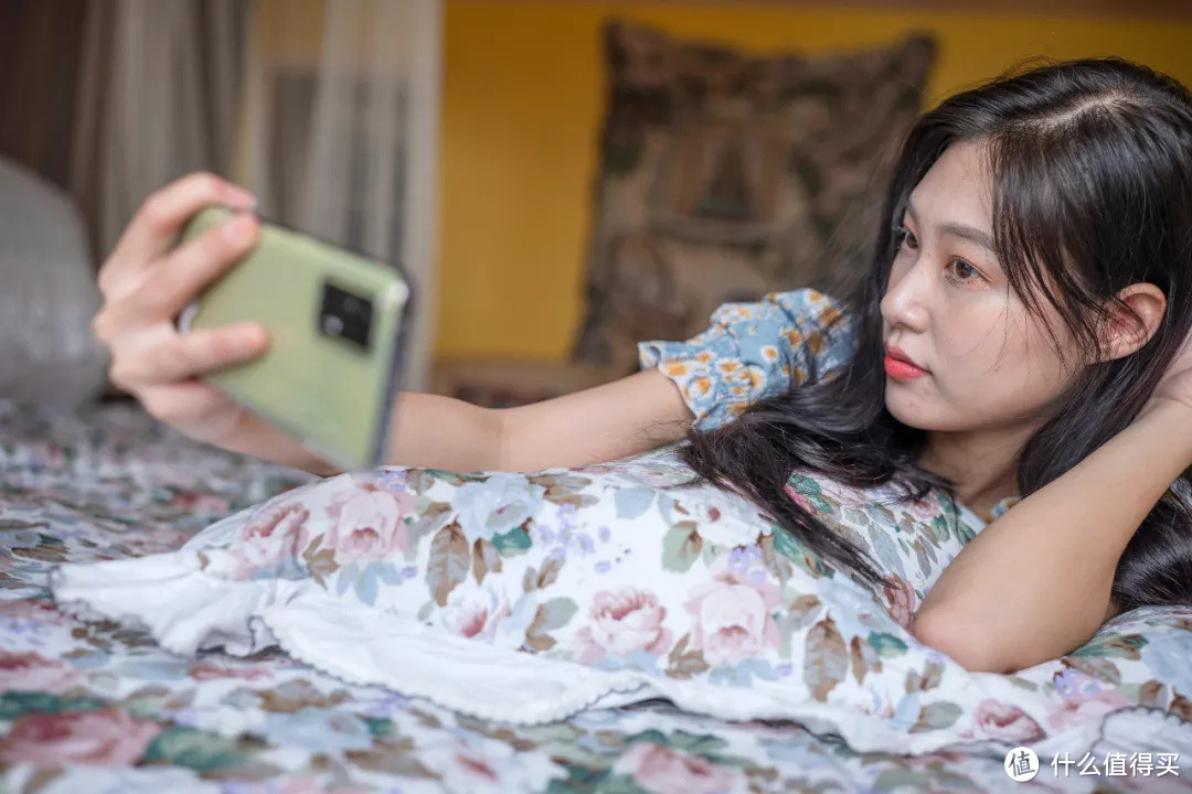 出现了!最具性价比的千元机?realme Q3手机测评