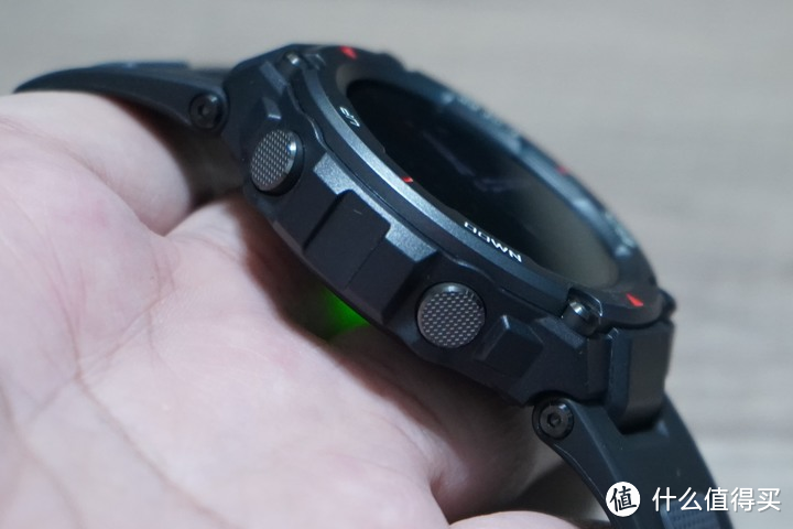 ​最硬升级：Amazfit T-Rex Pro 户外运动智能手表（T-Rex 的强悍进化版）