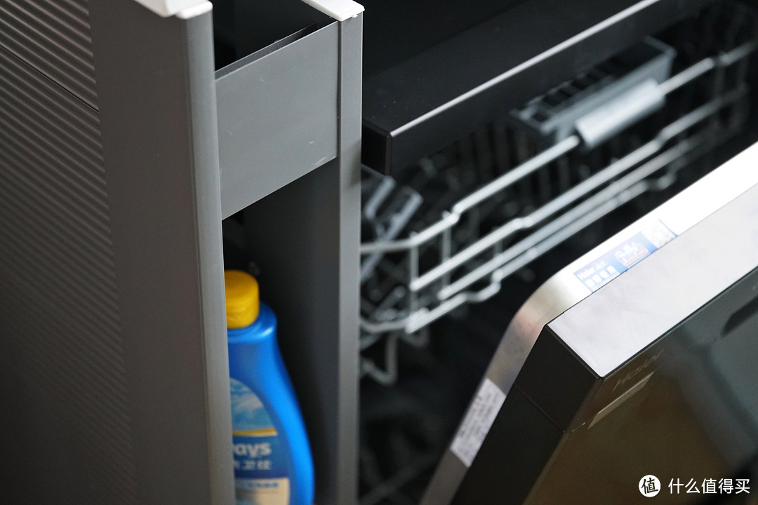 13套洗碗机安装有何难？买个柜子全搞定！附海尔晶彩开箱