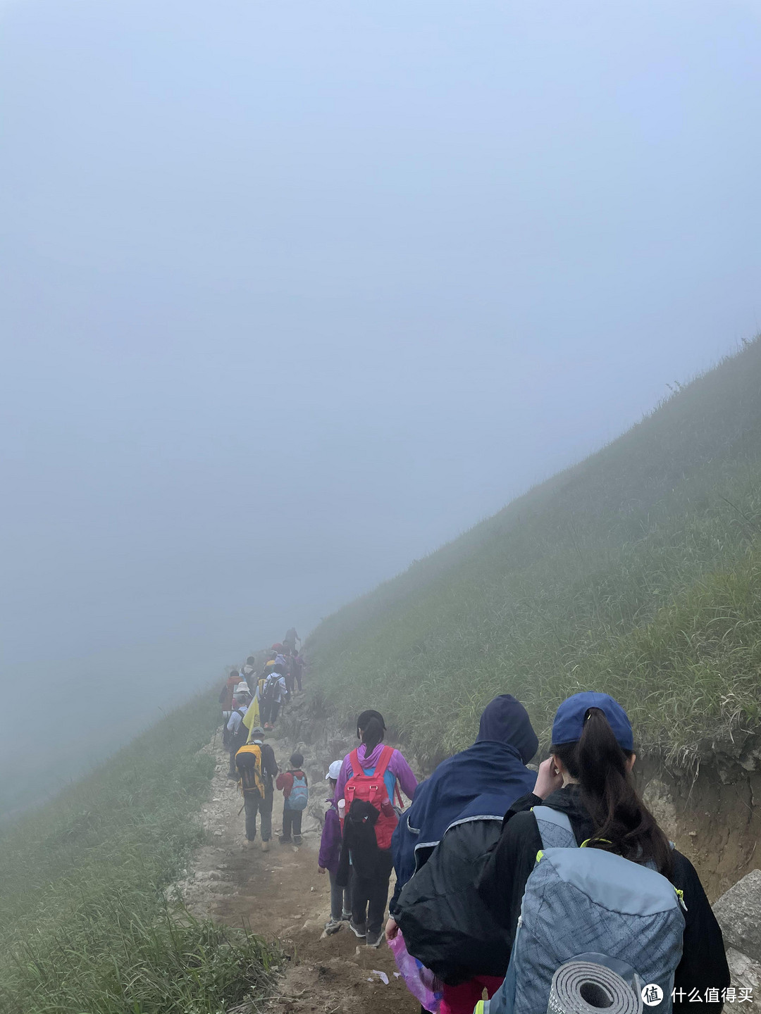 老年人徒步：五一武功山反穿——二刷虽然还是没看到云海，但让我见识了管理稀碎的武功山