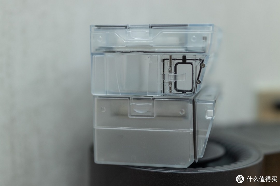 扫拖机器人的最佳伴侣,石头自动集尘充电座使用体验