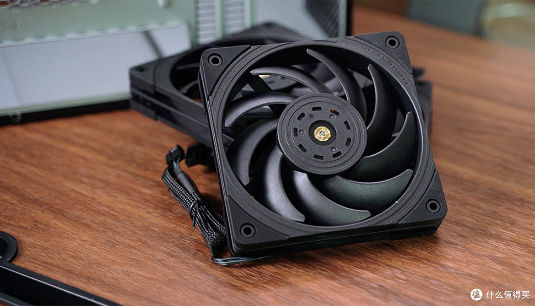 PC DIY NAS 主机搭建，Promxmox VE 虚拟机安装 TureNAS 系统方案