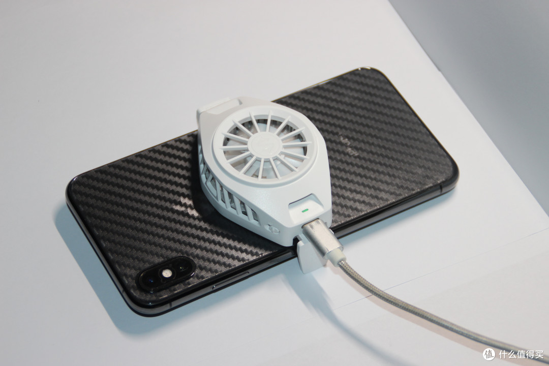 iphone的夏日空调小米冰封散热背夹