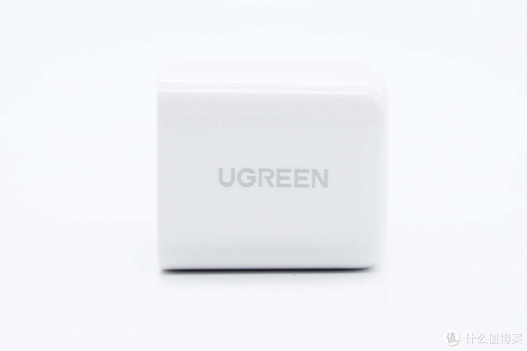 拆解报告:UGREEN绿联小金刚20W PD快充充电器