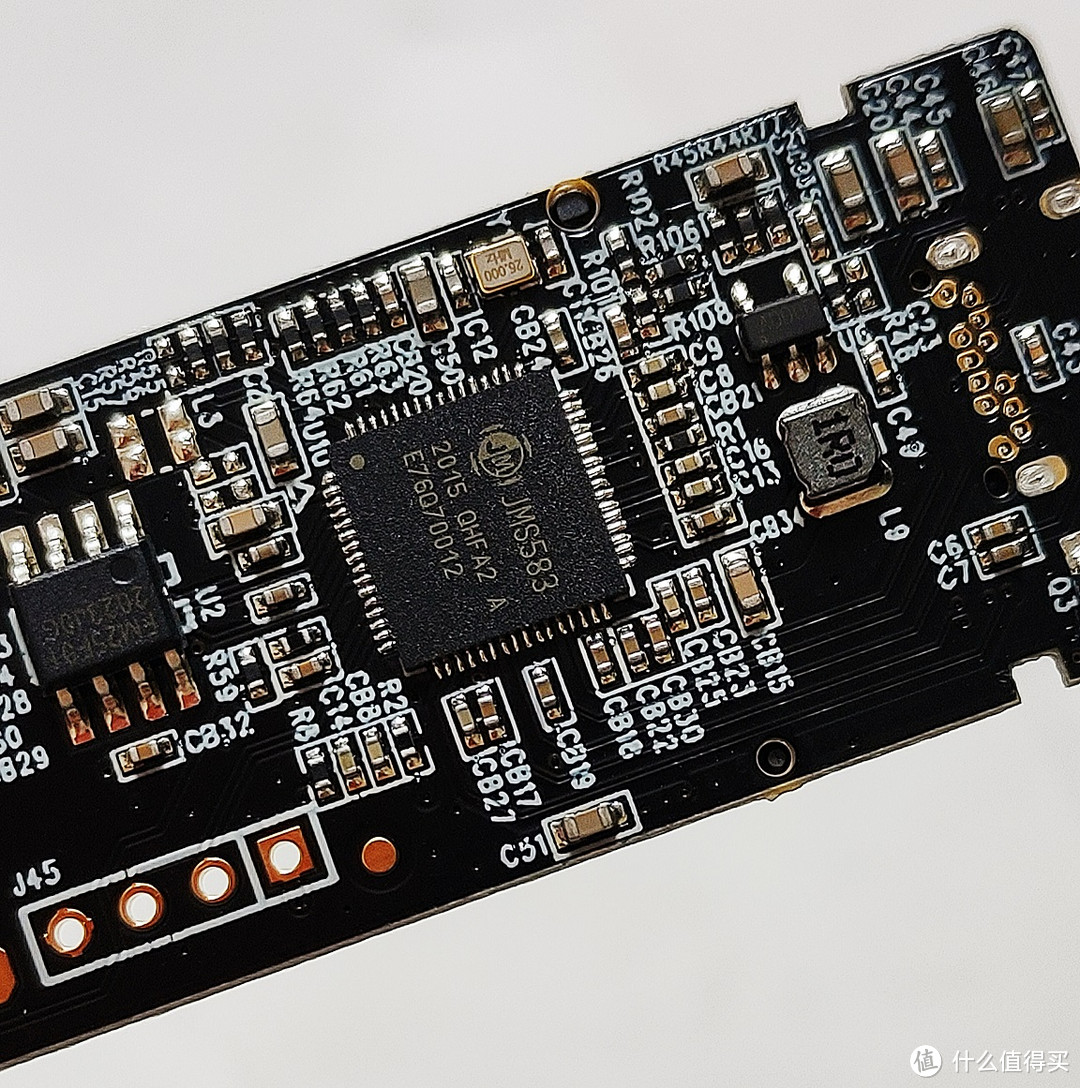 免拆卸的NVMe硬盘盒，最高速度突破800MB/s：Yottamaster NVM2-C3体验