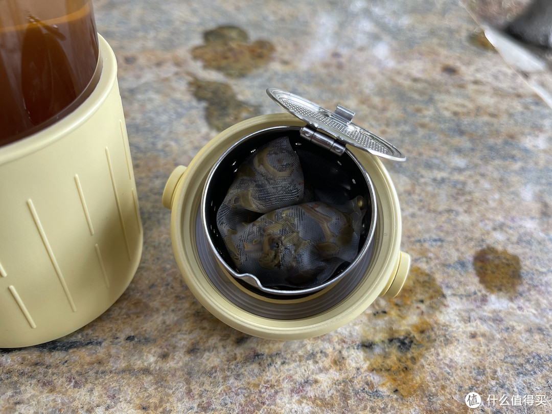 北鼎泡茶随手杯使用评测：年轻人的第一个茶杯