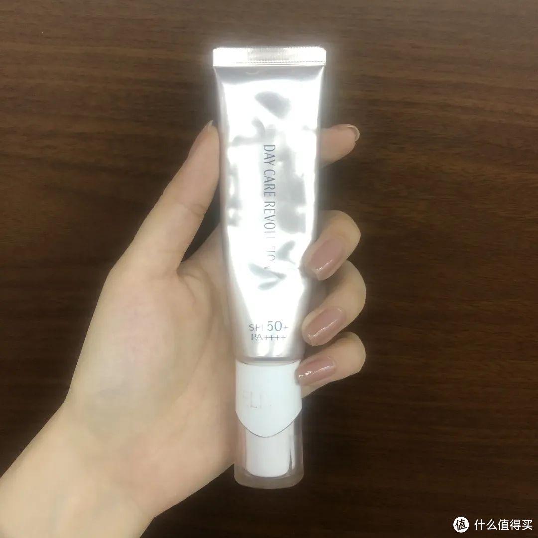夏日必备|八款百元防晒大测评,看看我又踩了什么雷!