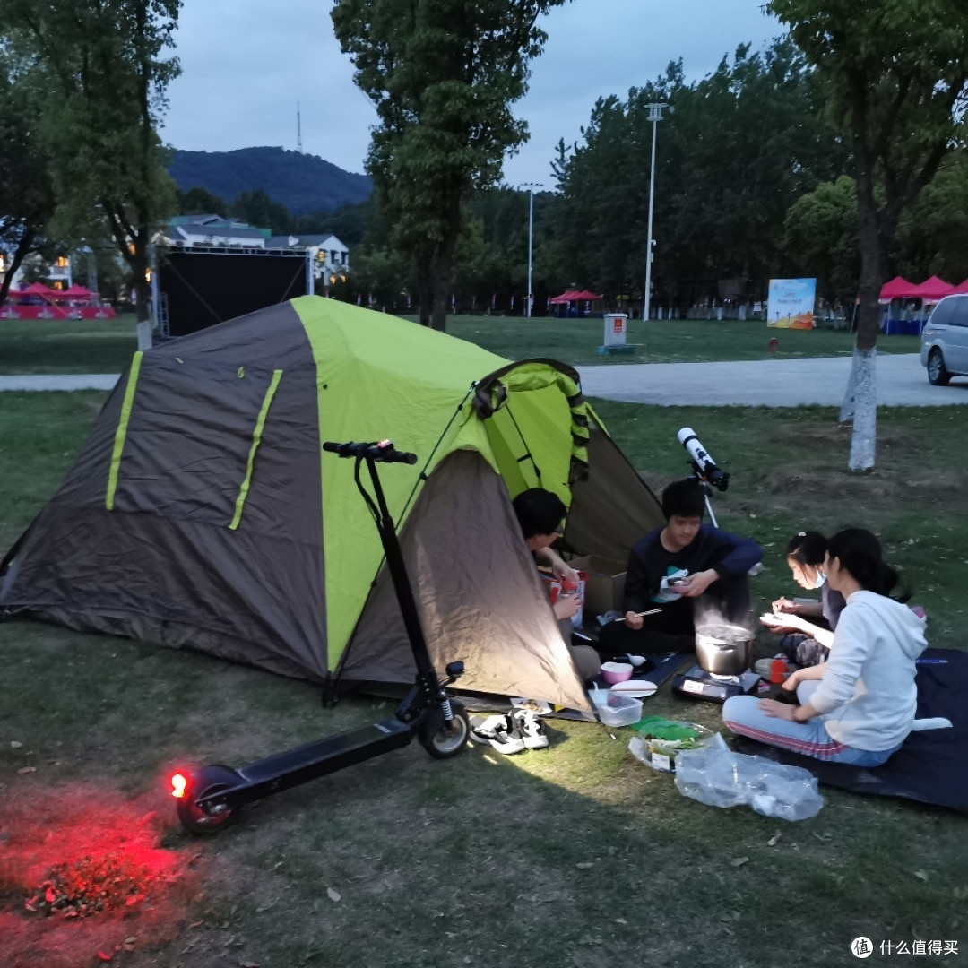 2021年首届三角户外运动节中的胡杨-200睡袋