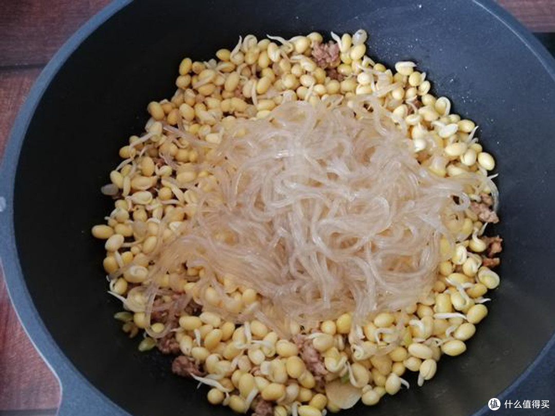 家里有孩子多吃此菜,发芽之后营养更高,补充蛋白质和维生素