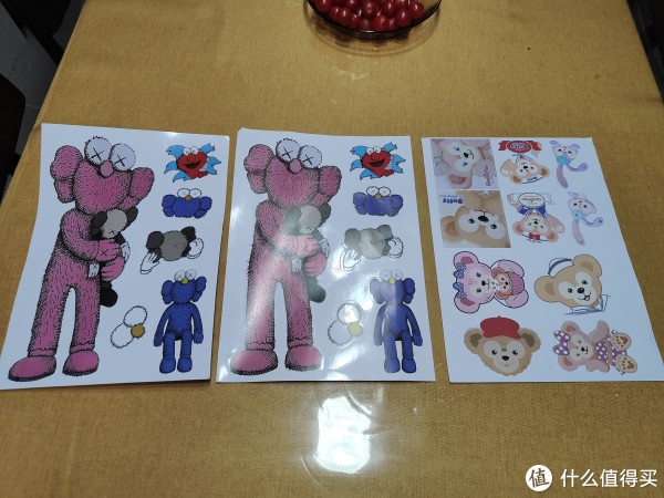 包装箱内附送卡通贴纸