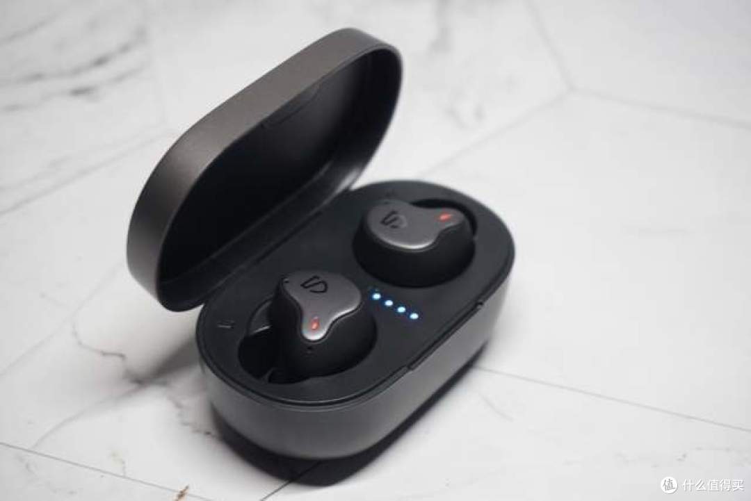 摆脱“线”制，尽享醇音，SOUNDPEATS泥炭H1圈铁蓝牙耳机上手实测