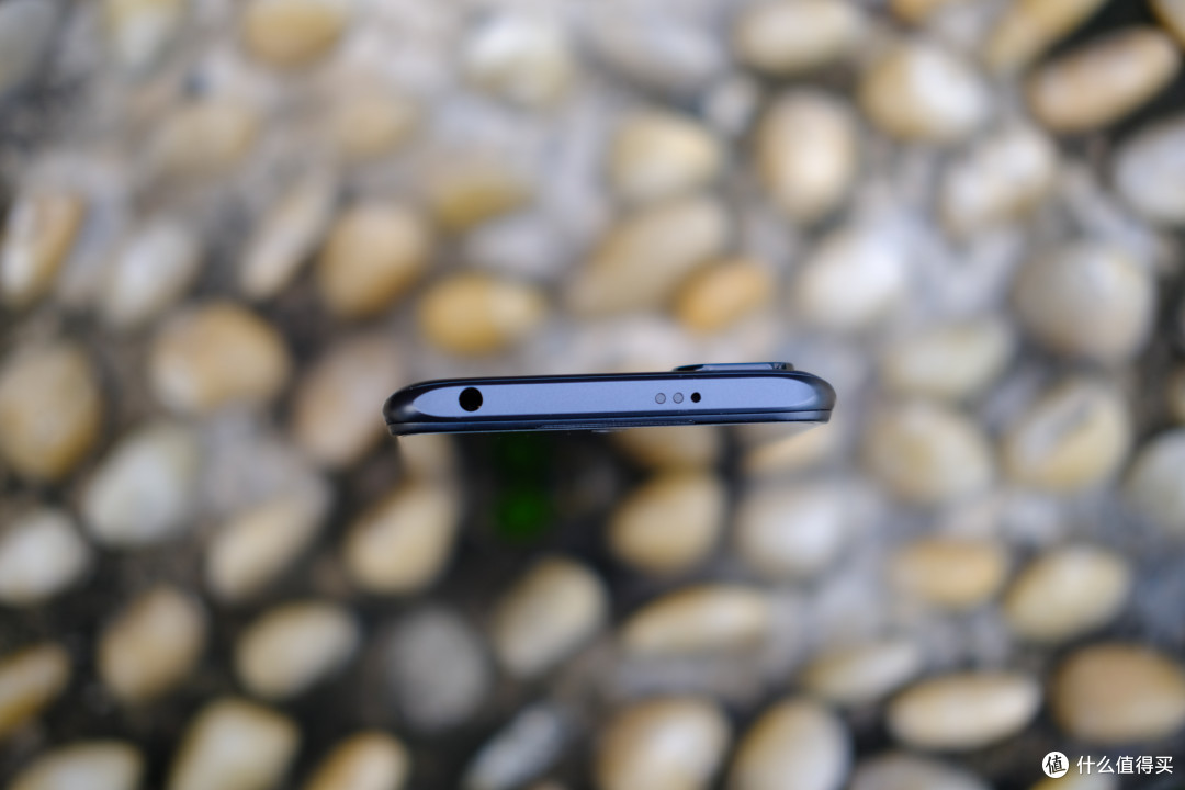 发布会暗讽友商线下机,仅999元,小米Redmi Note 10究竟能不能打?